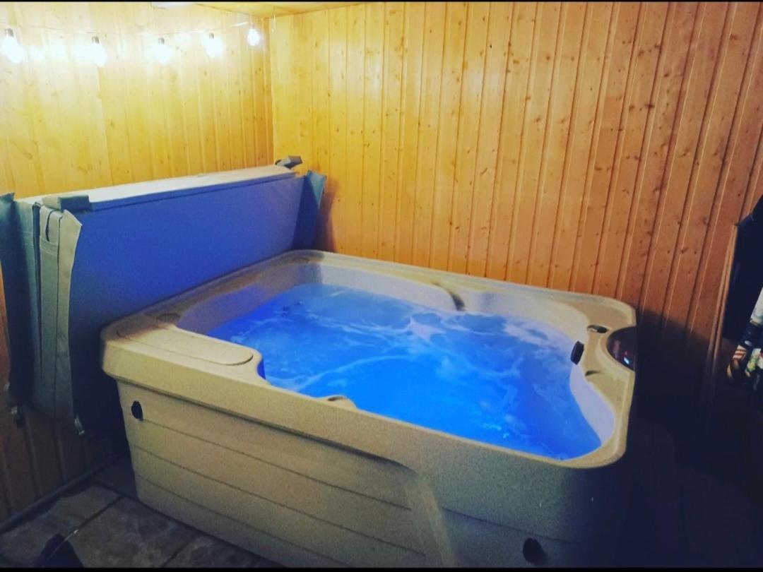 Therapy Lodge บัลลีคาสเซิล ภายนอก รูปภาพ